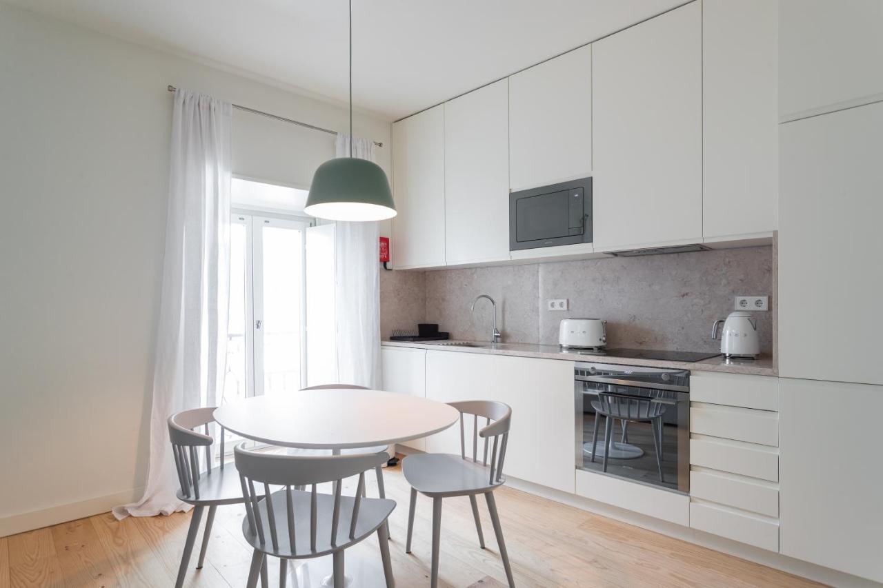 Appartamento Flh Bairro Alto Modern Flats Lisbona Esterno foto